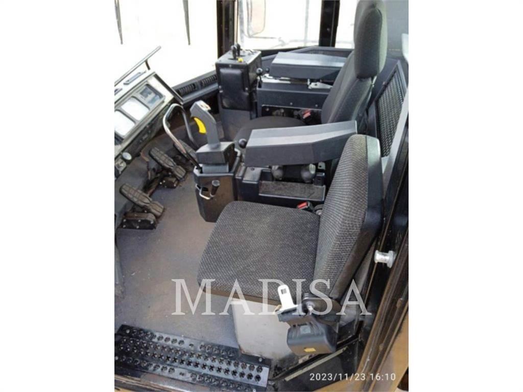 CAT 992 K Iekrāvēji uz riteņiem