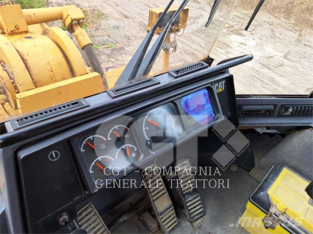 CAT 992G Iekrāvēji uz riteņiem