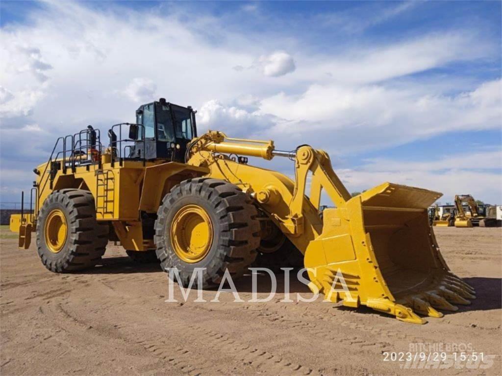 CAT 992K Iekrāvēji uz riteņiem