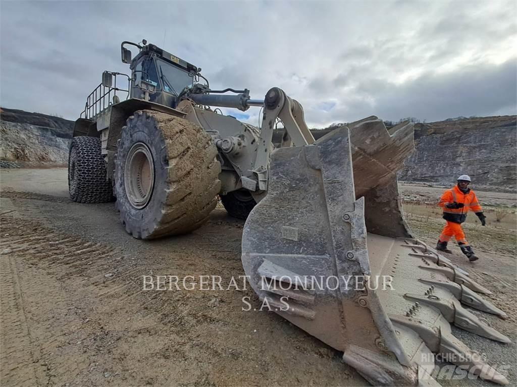 CAT 992K Iekrāvēji uz riteņiem
