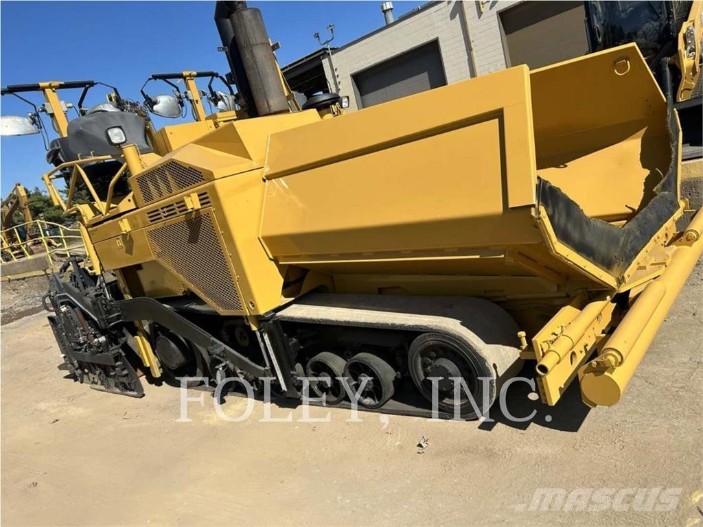 CAT AP-1055D Asfalta klājēji