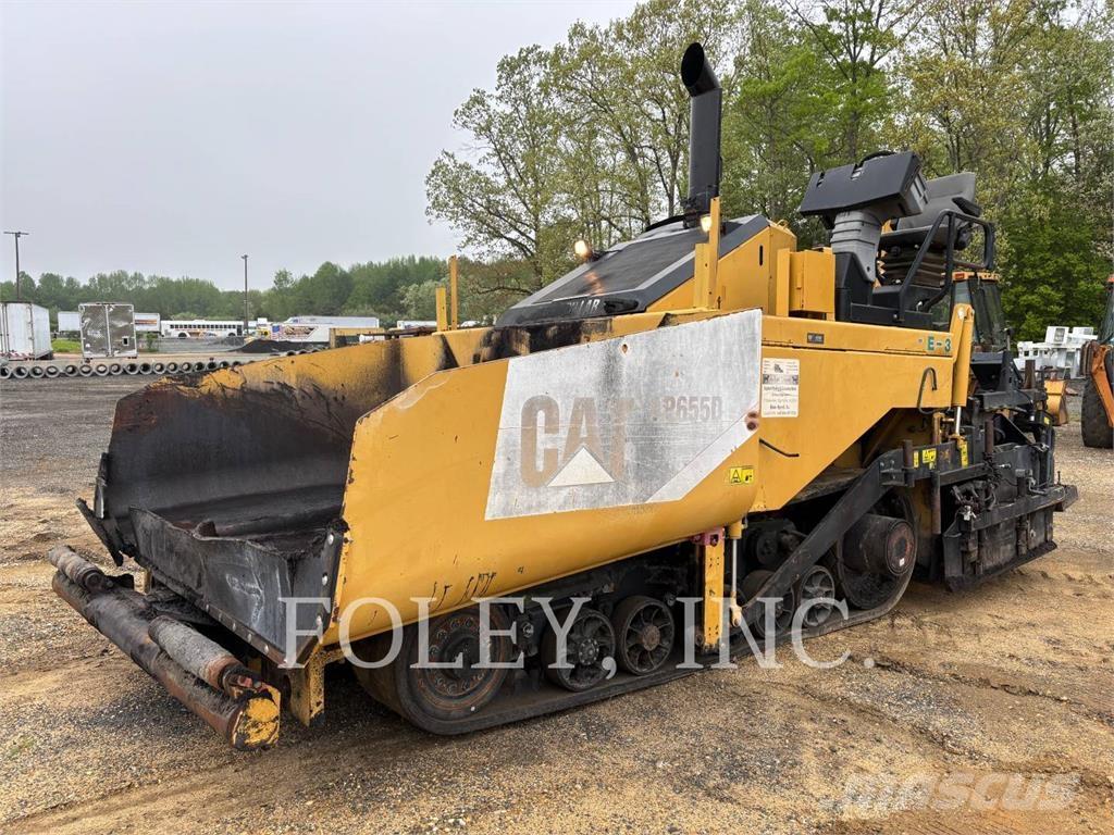 CAT AP-655D Asfalta klājēji