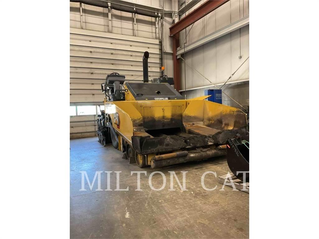 CAT AP1000E Asfalta klājēji