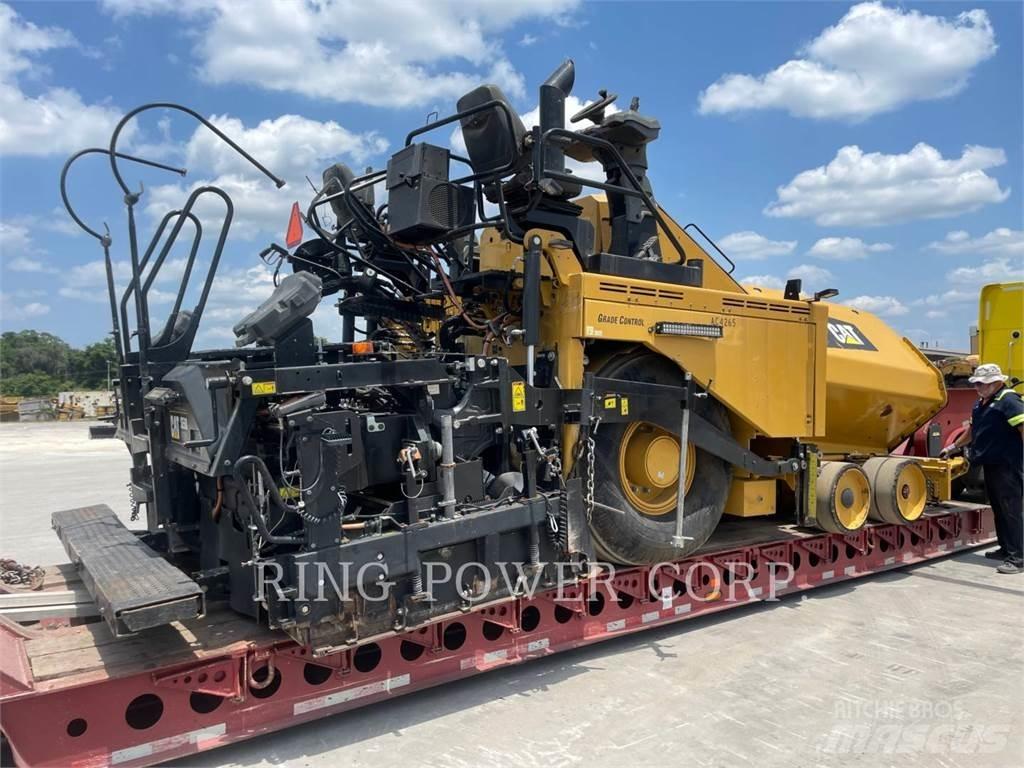 CAT AP1000F Asfalta savācējs