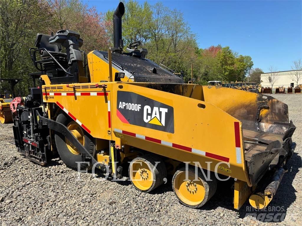 CAT AP1000F Asfalta klājēji