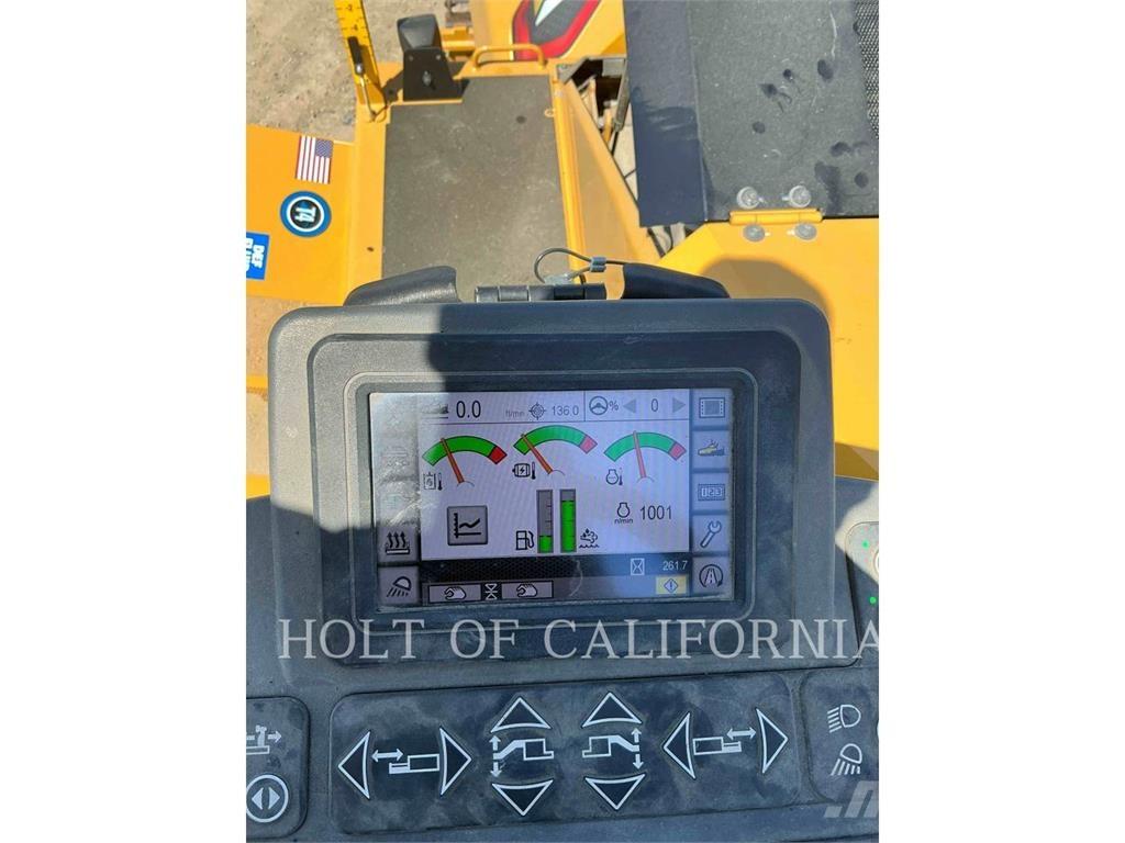 CAT AP1055 Asfalta klājēji