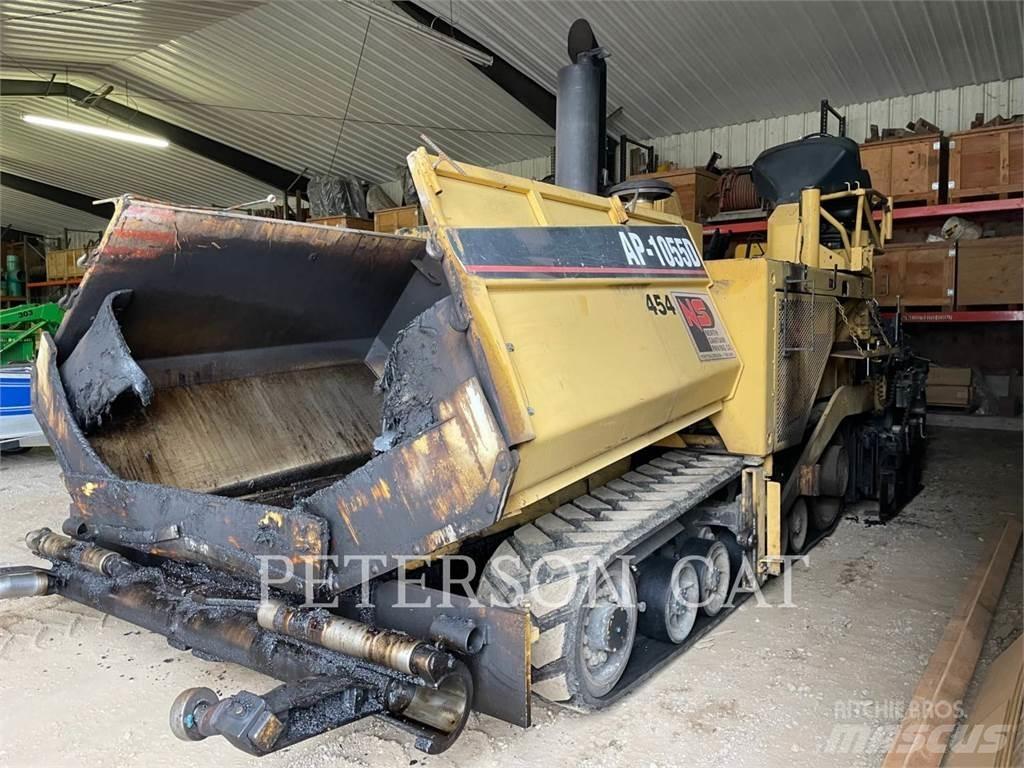 CAT AP1055D Asfalta klājēji