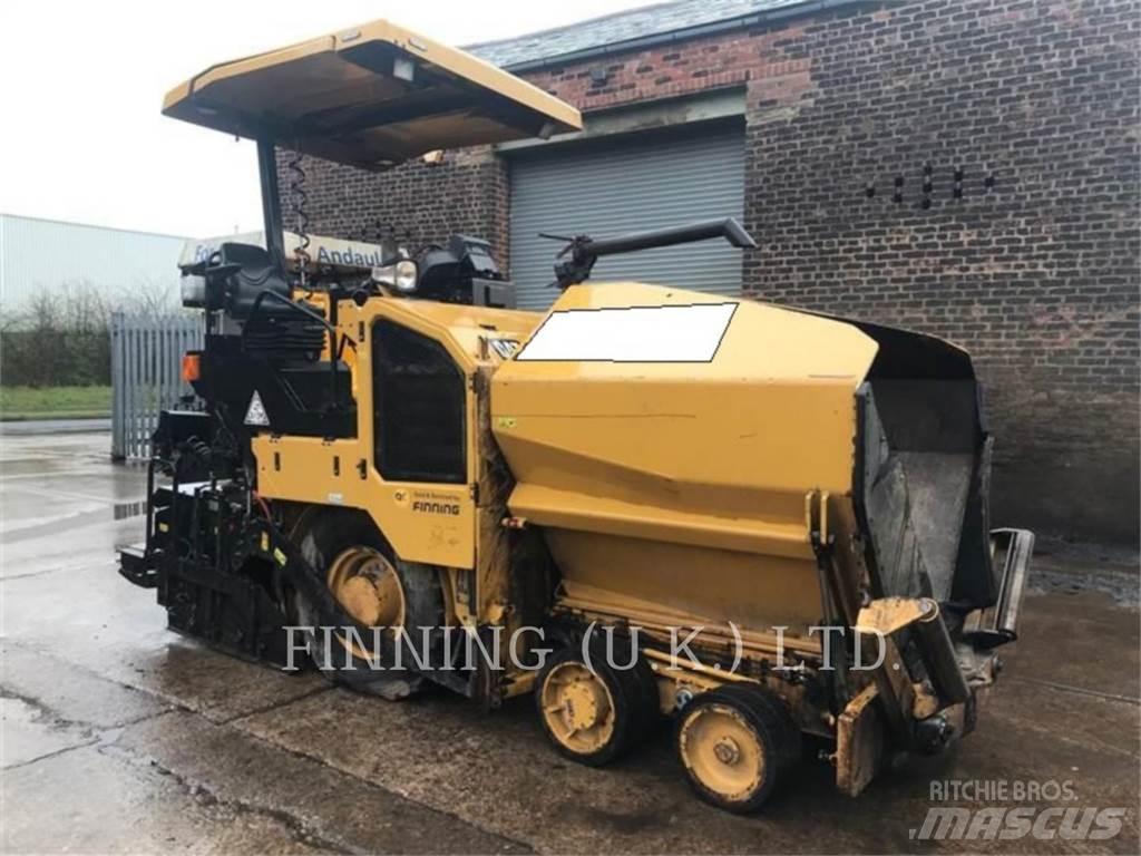 CAT AP300F Asfalta klājēji
