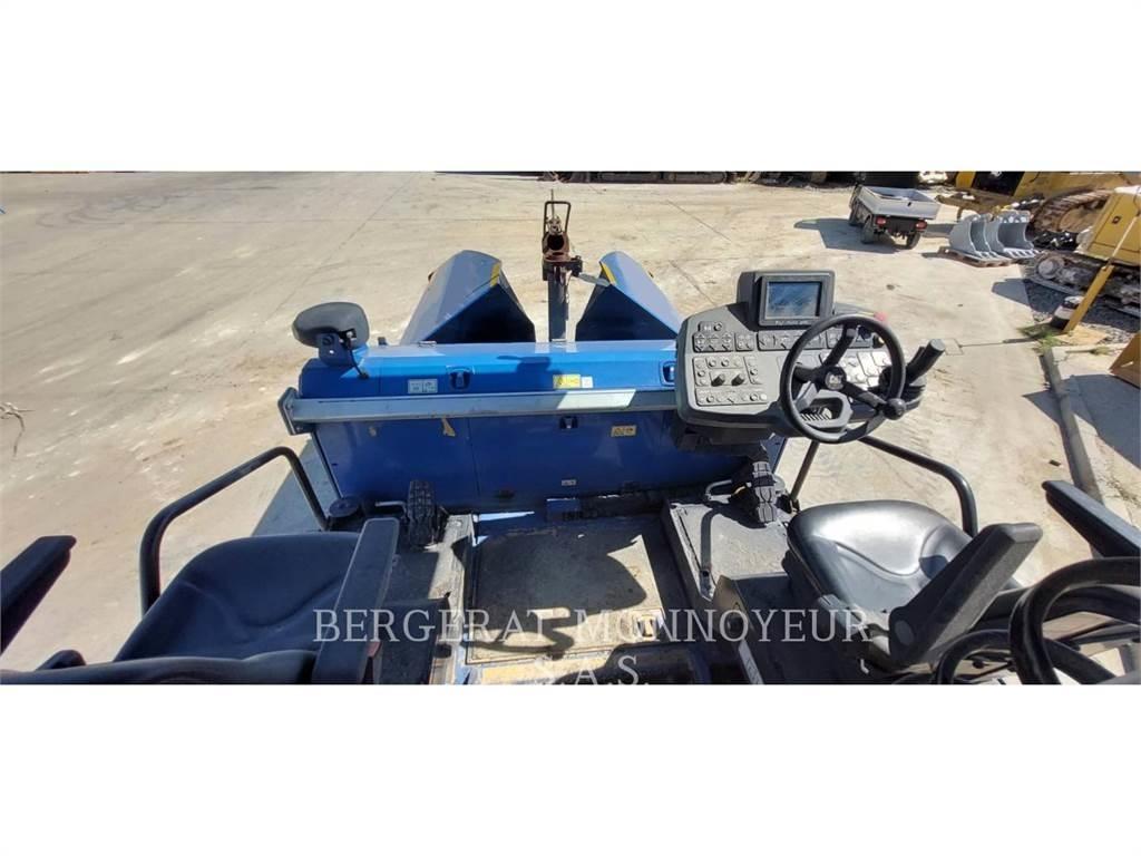 CAT AP355F Asfalta klājēji