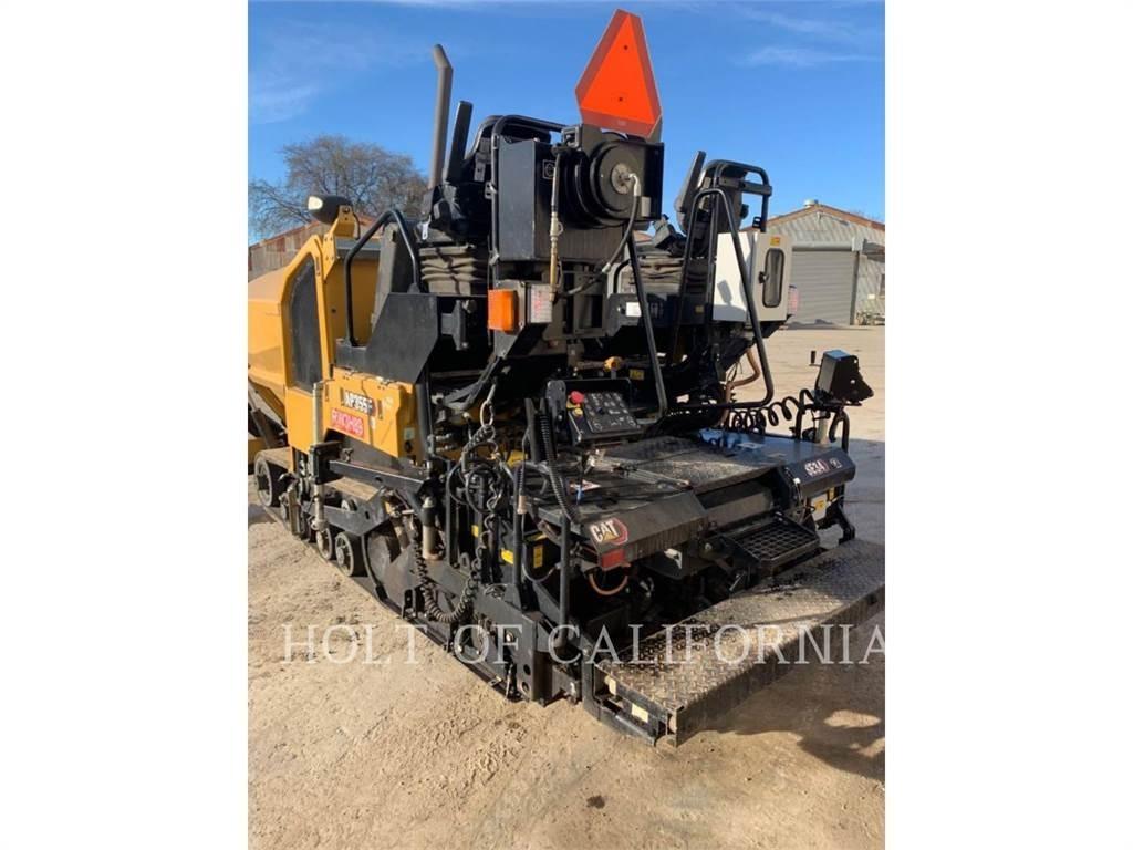 CAT AP355F Asfalta klājēji