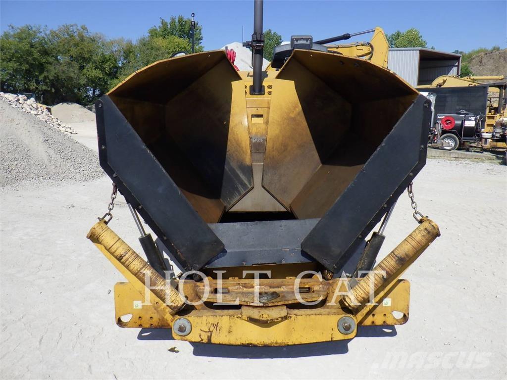 CAT AP355F Asfalta klājēji