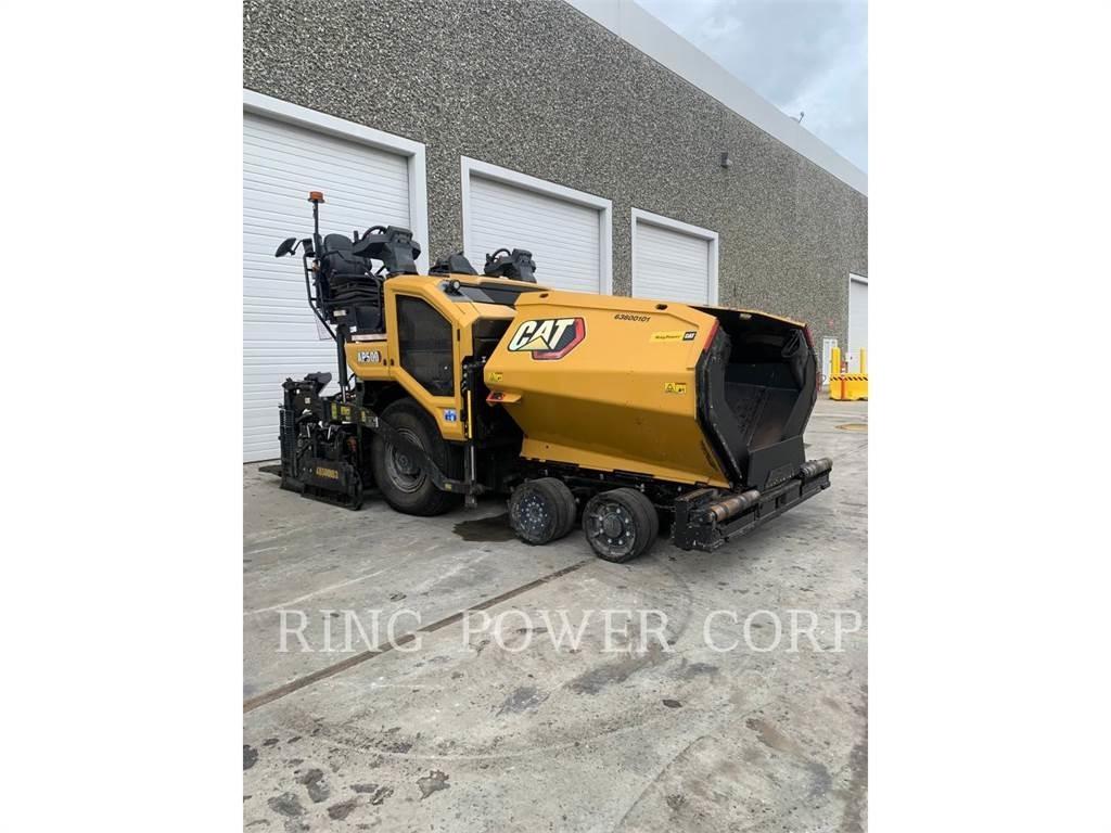 CAT AP500 Asfalta savācējs