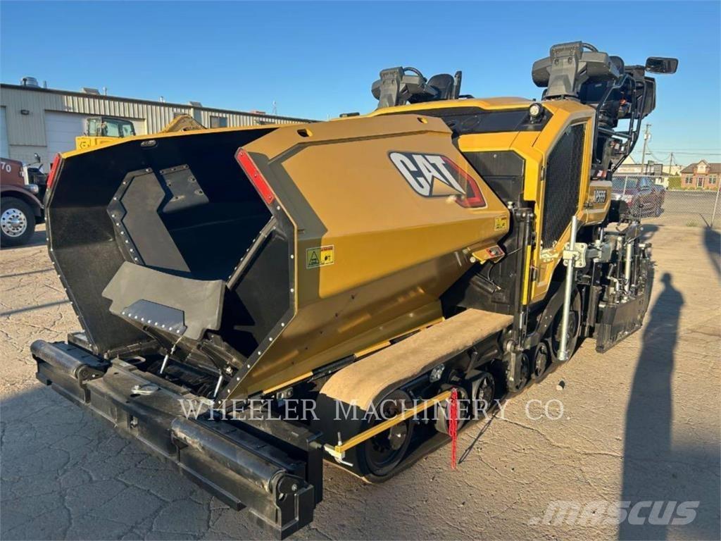 CAT AP555 Asfalta klājēji