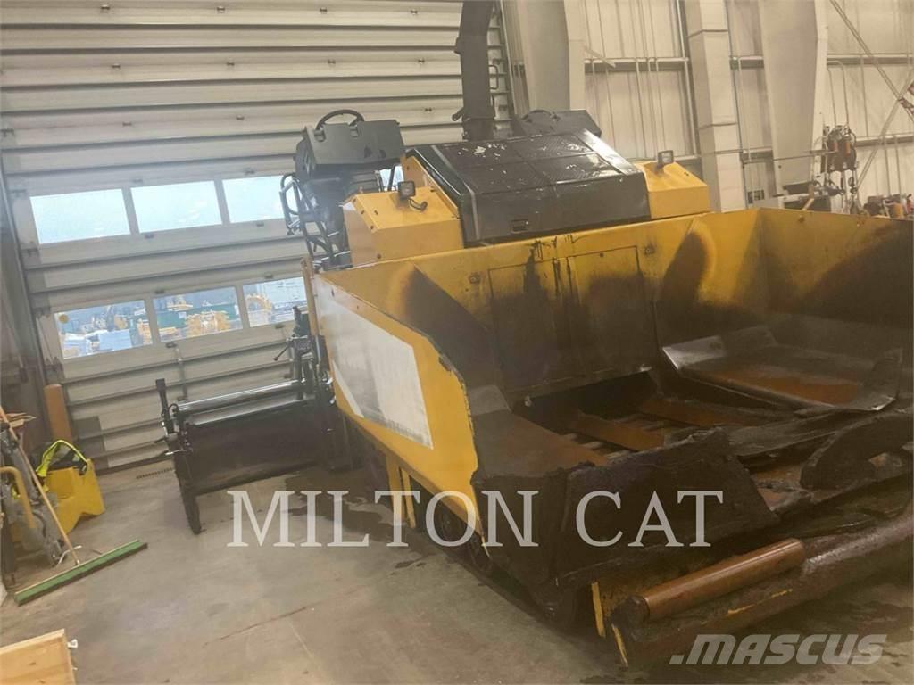 CAT AP555E Asfalta klājēji