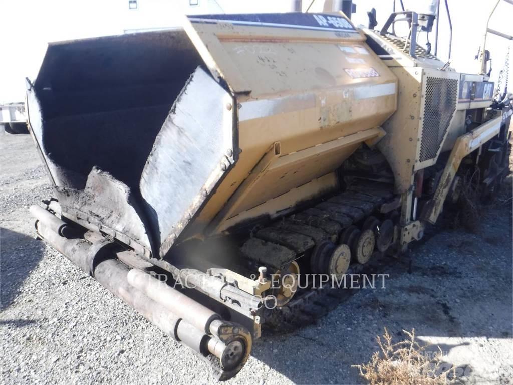 CAT AP650B Asfalta klājēji