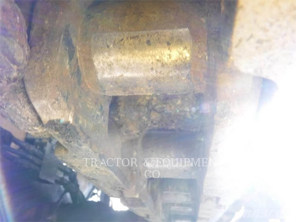 CAT AP650B Asfalta klājēji