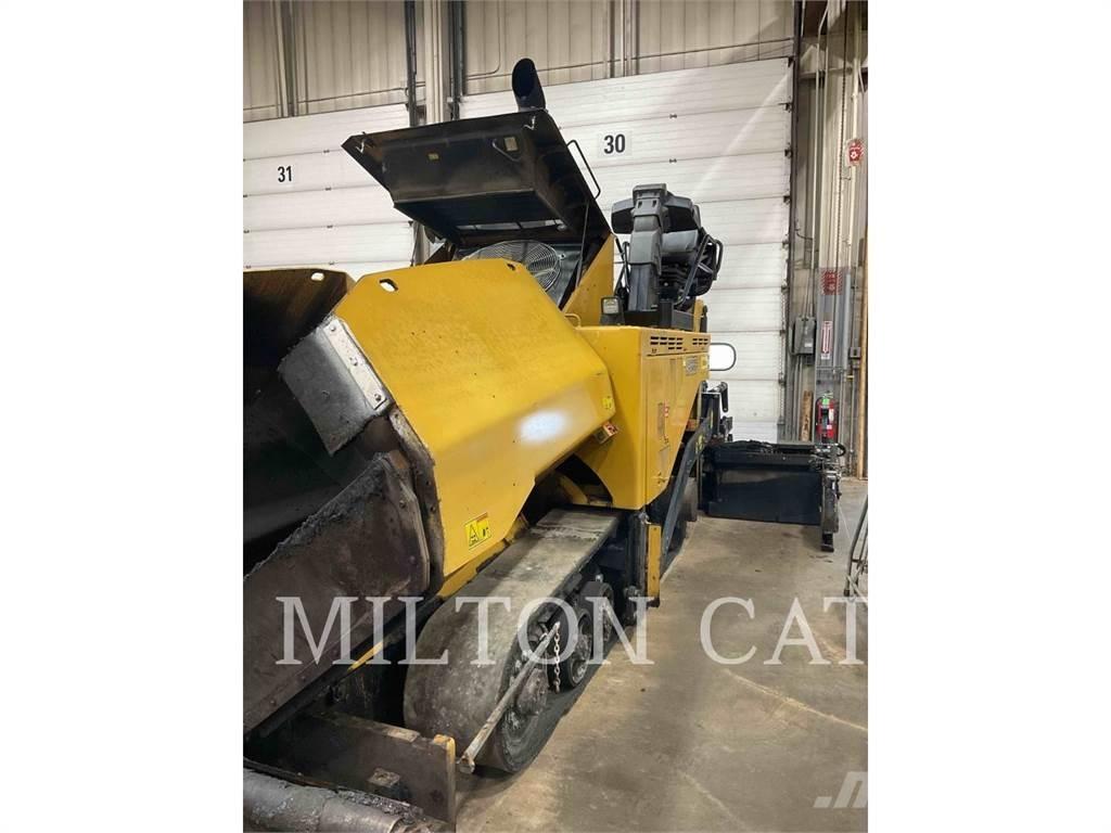 CAT AP655F Asfalta klājēji