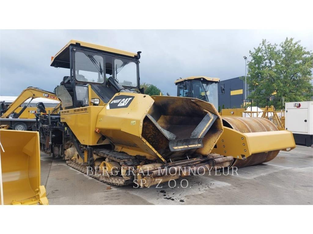 CAT AP655F Asfalta klājēji