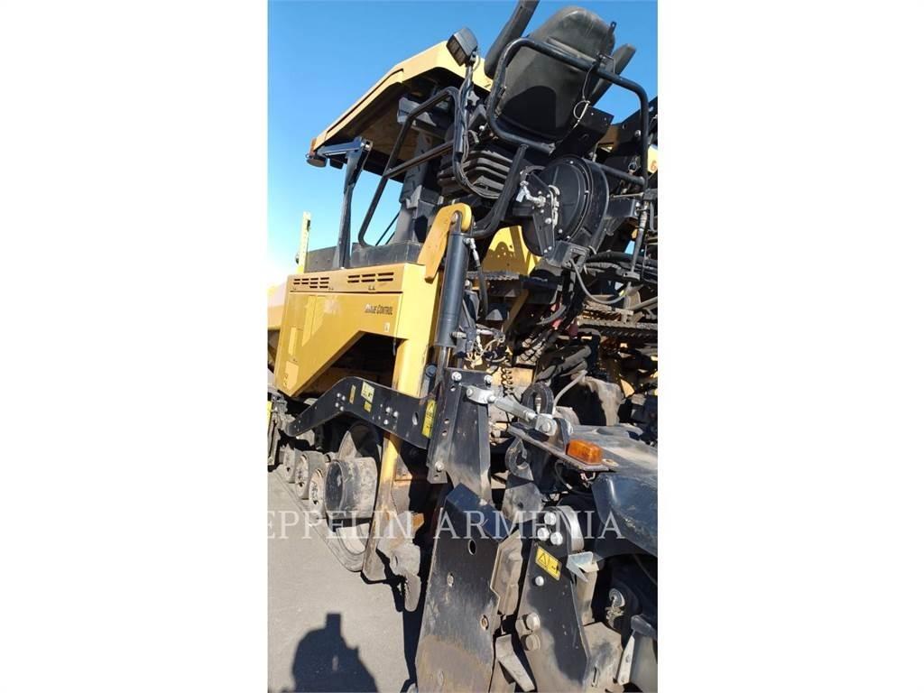 CAT AP655FLRC Asfalta klājēji