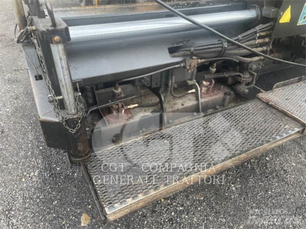 CAT BB650 Asfalta klājēji