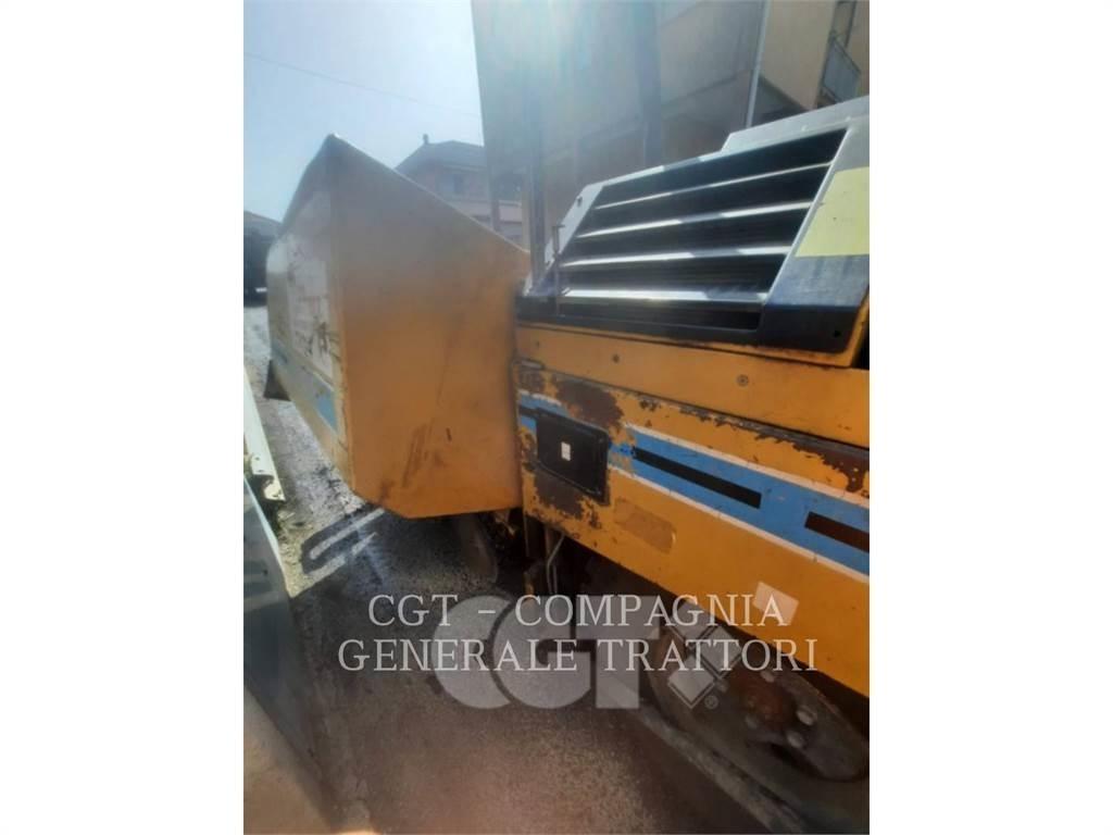 CAT BB730 Asfalta klājēji