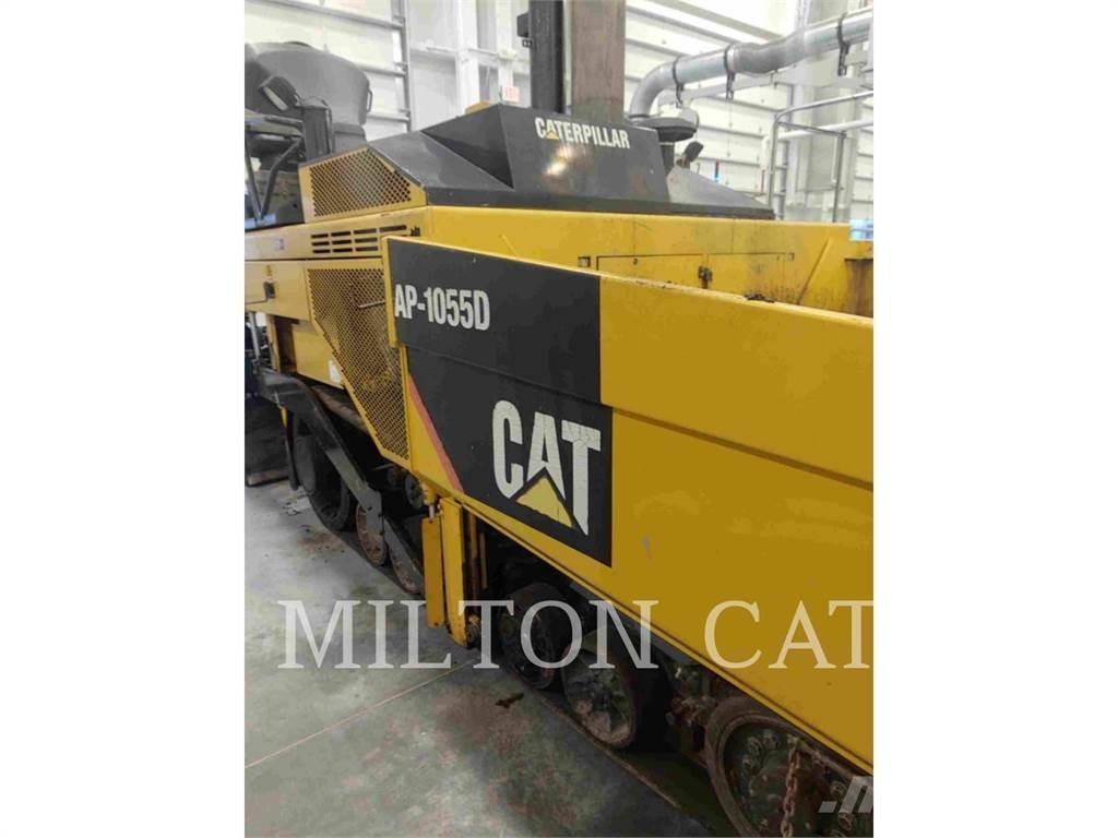 CAT BG-2455D Asfalta klājēji