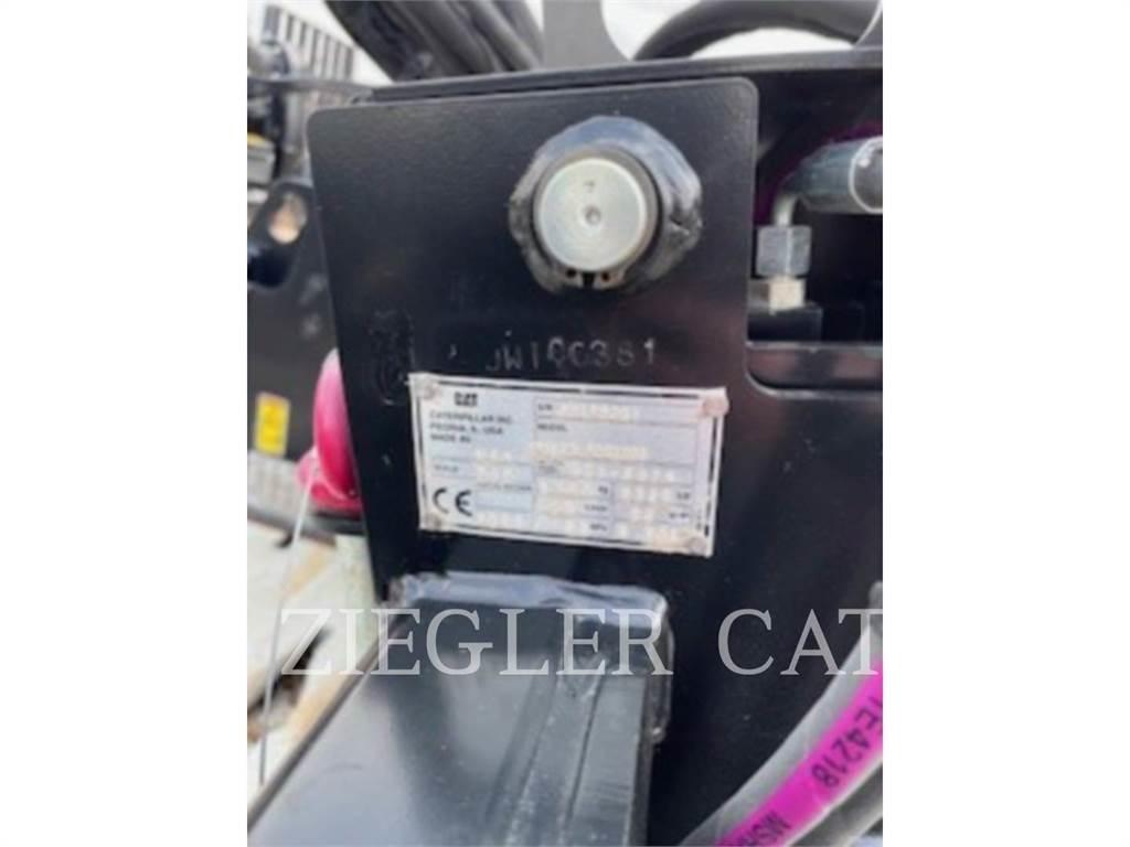 CAT BH130 Grāvju arkls