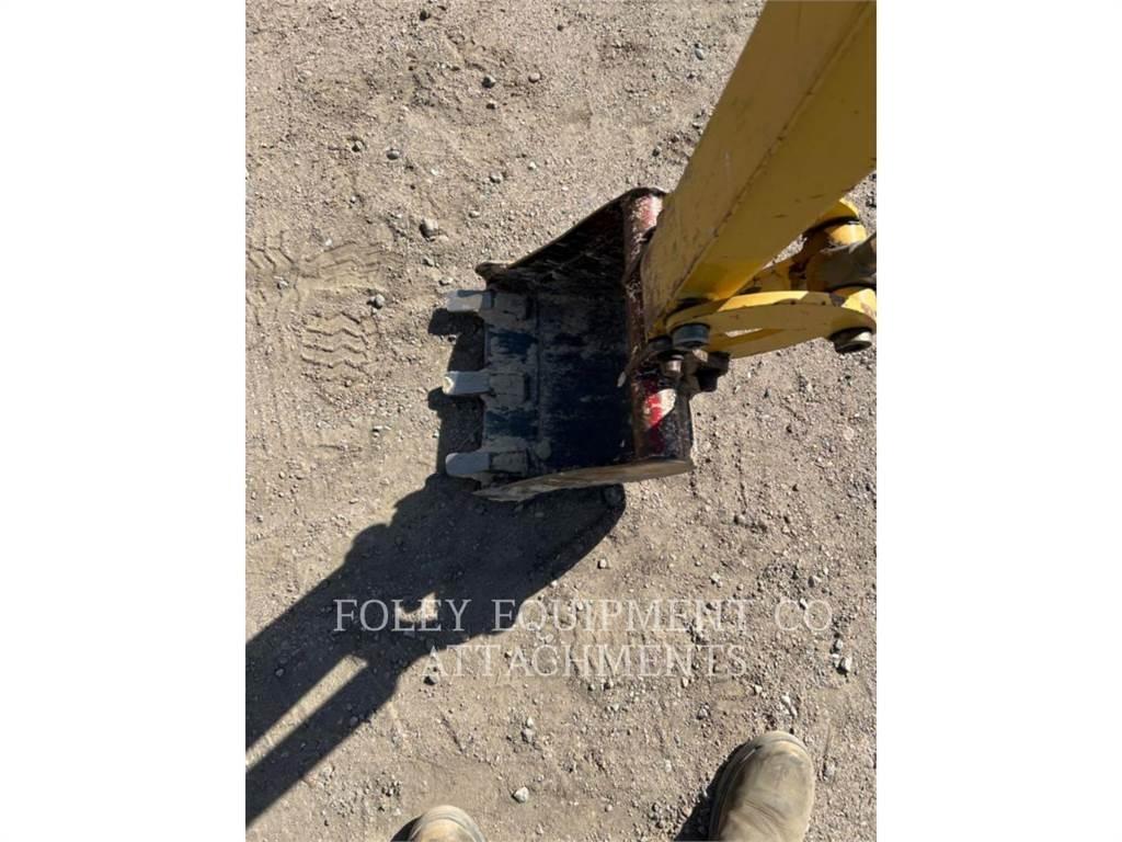 CAT BK300P14 Kāpurķēžu ekskavatori