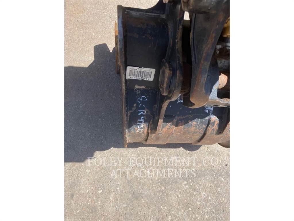 CAT BK302P18 Kāpurķēžu ekskavatori