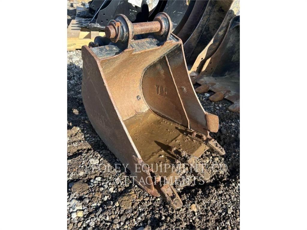 CAT BK302P18 Kāpurķēžu ekskavatori
