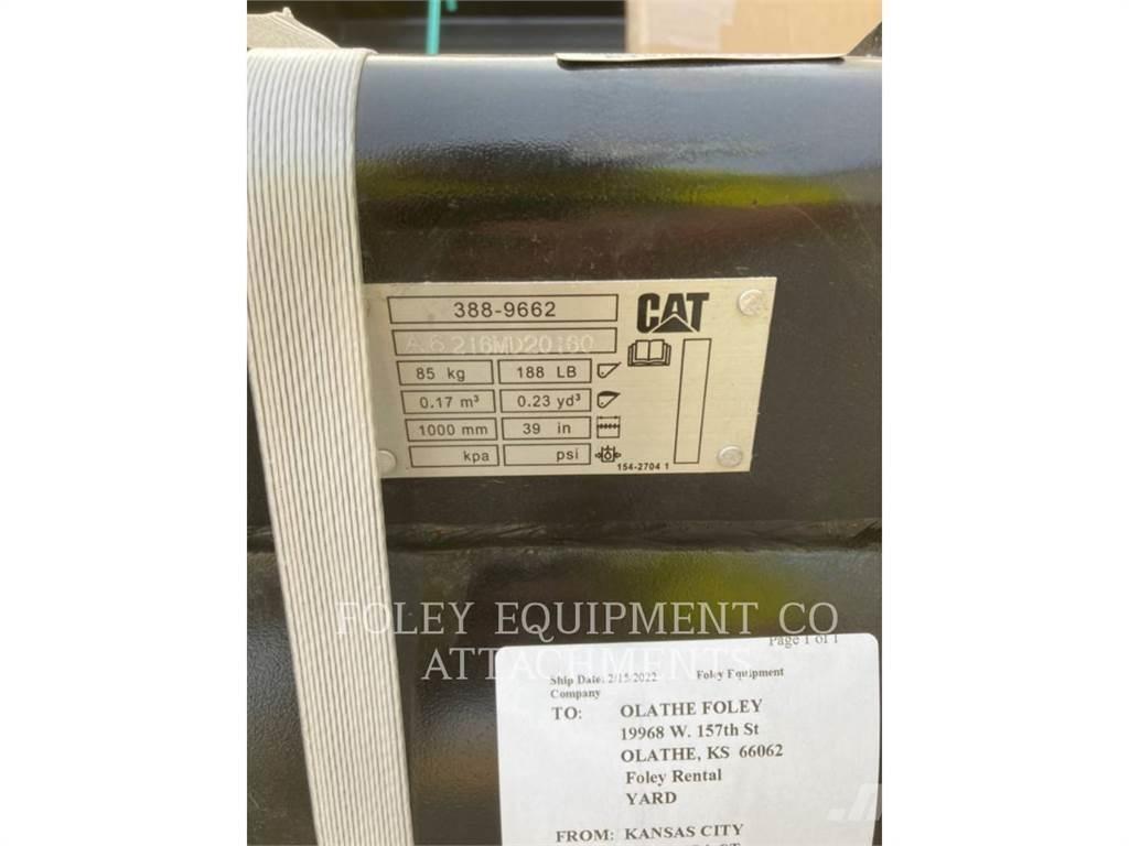 CAT BK302P39 Kāpurķēžu ekskavatori