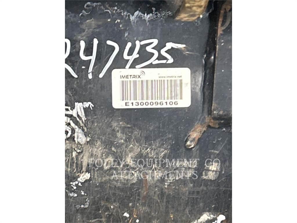 CAT BK303P16 Kāpurķēžu ekskavatori