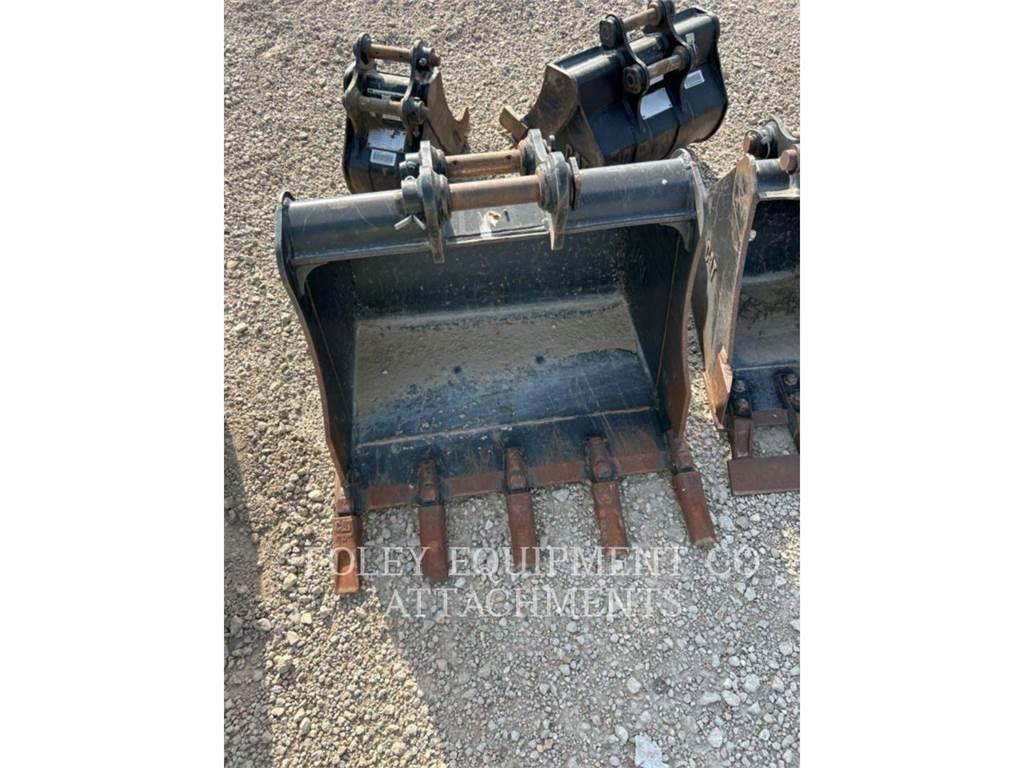 CAT BK303P30 Kāpurķēžu ekskavatori