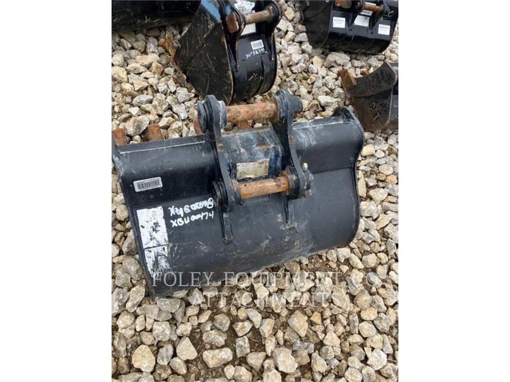CAT BK303P32 Kāpurķēžu ekskavatori