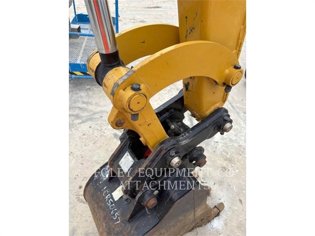CAT BK305P20 Kāpurķēžu ekskavatori