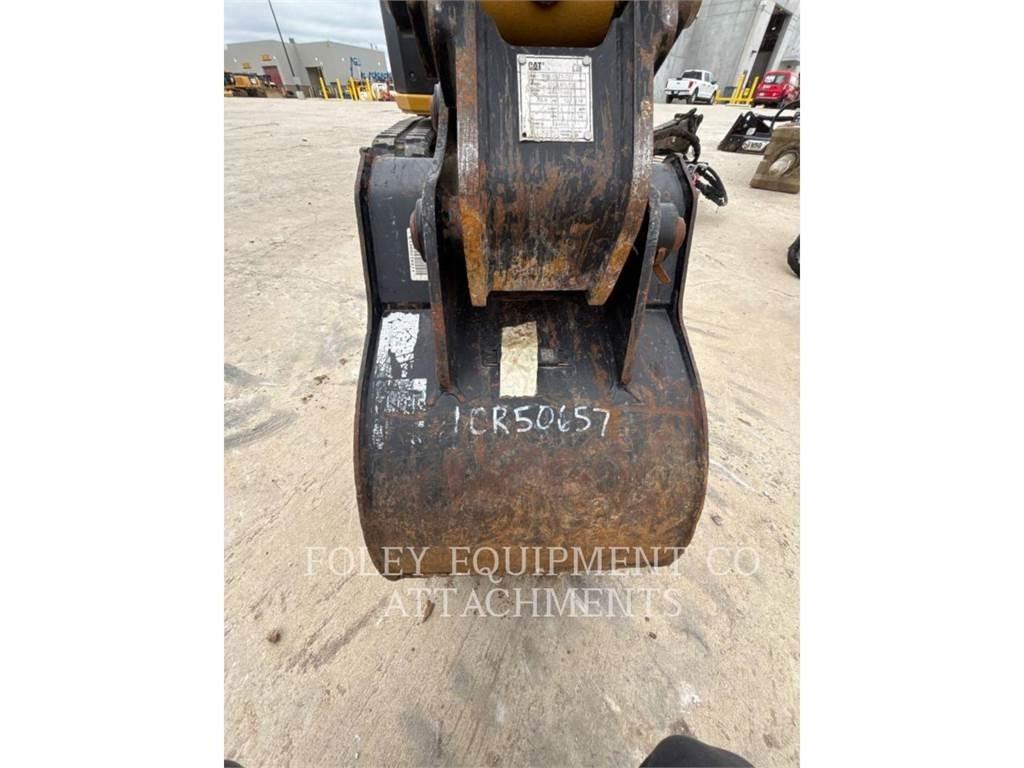 CAT BK305P20 Kāpurķēžu ekskavatori