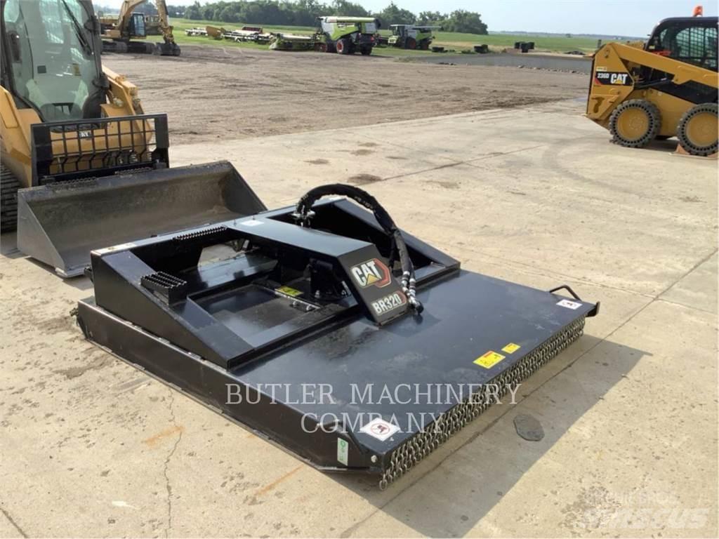 CAT BR320 Pļaujmašīnas/pašgājēji