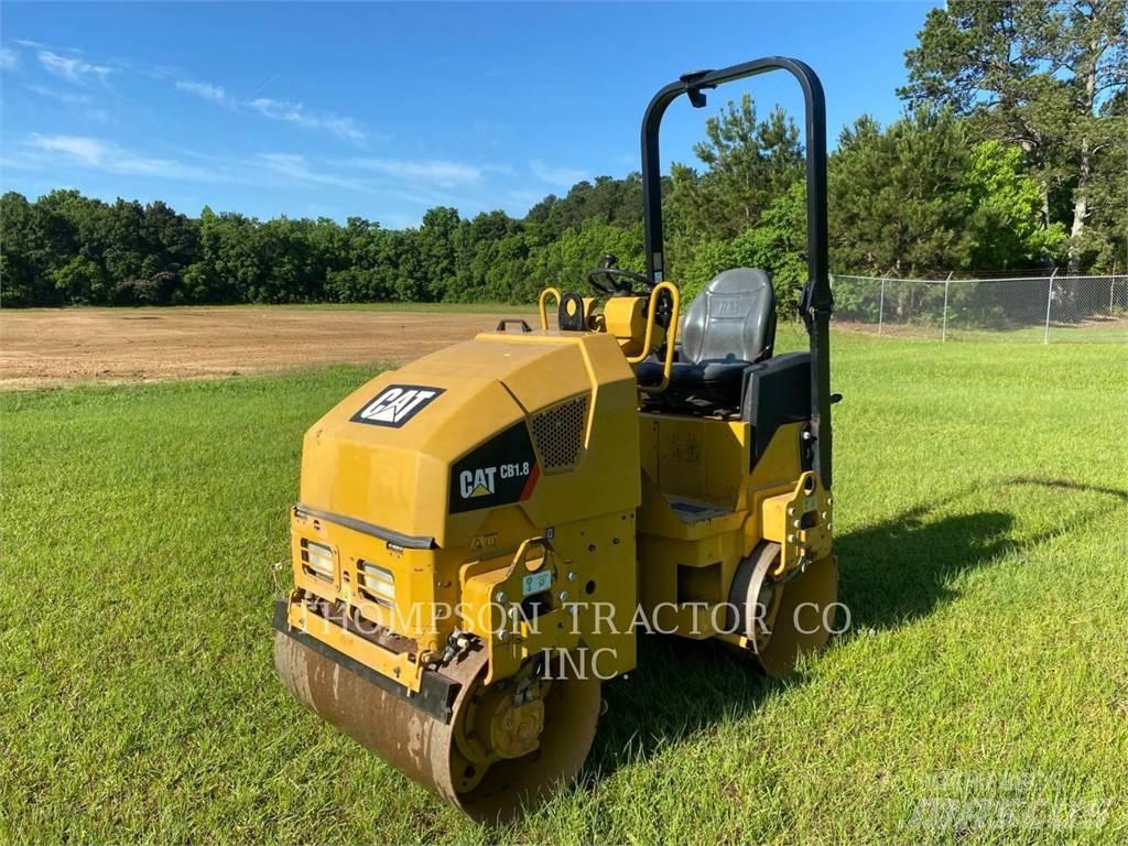 CAT CB 1.8 Divvalču grunts veltņi