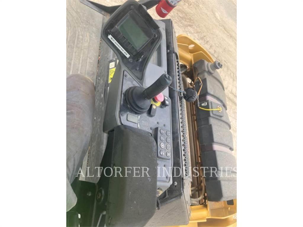 CAT CB10 Divvalču grunts veltņi