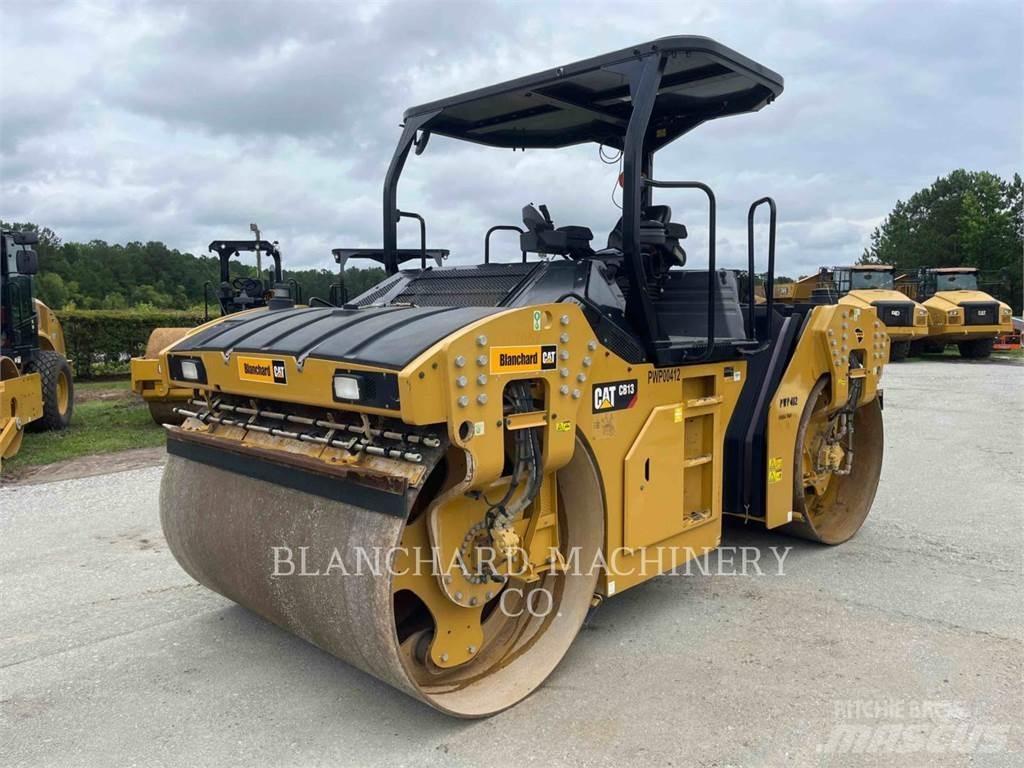 CAT CB13 Divvalču grunts veltņi