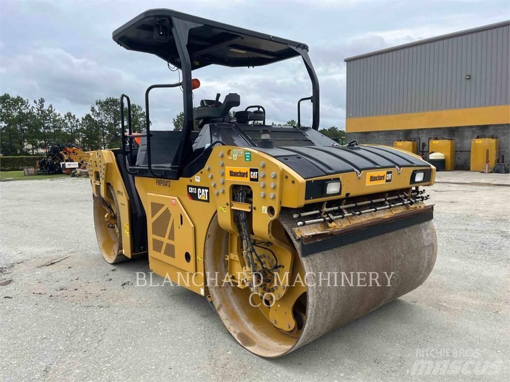 CAT CB13 Divvalču grunts veltņi