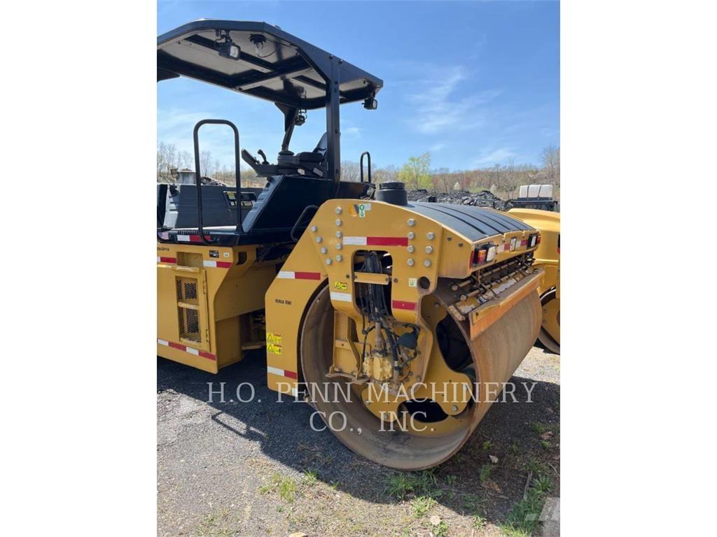 CAT CB13 Divvalču grunts veltņi