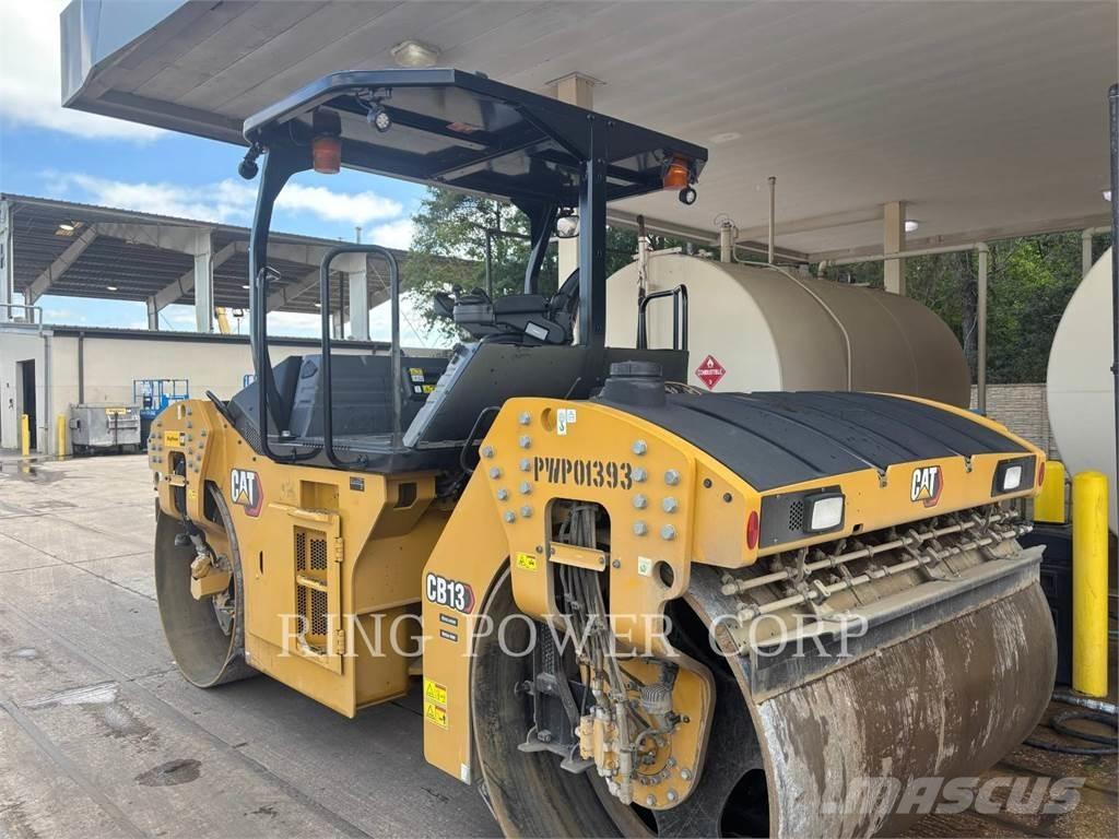 CAT CB13 OSC Divvalču grunts veltņi
