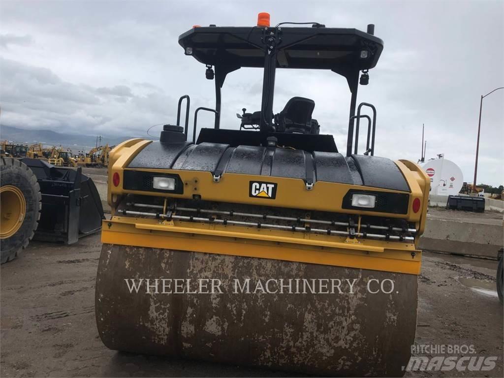 CAT CB15 Divvalču grunts veltņi