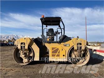 CAT CB15 Divvalču grunts veltņi