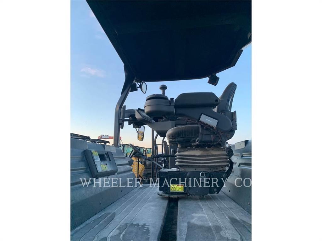 CAT CB15 CW Divvalču grunts veltņi