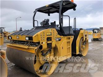 CAT CB15 CW Divvalču grunts veltņi