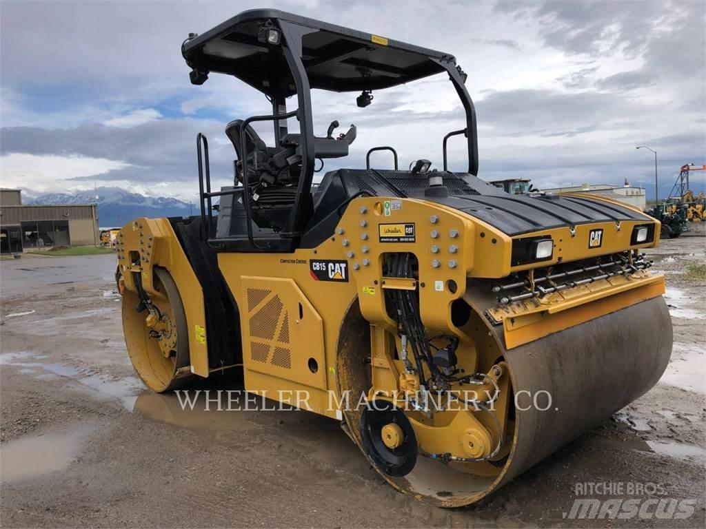 CAT CB15 CW Divvalču grunts veltņi