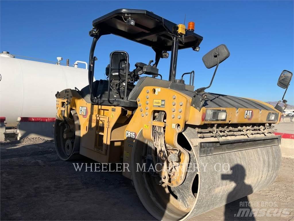 CAT CB15 CW VV Divvalču grunts veltņi