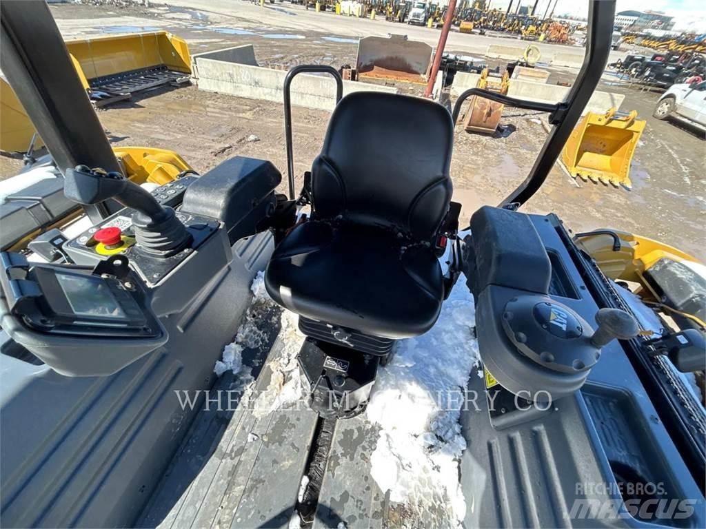 CAT CB15 CW VV Divvalču grunts veltņi